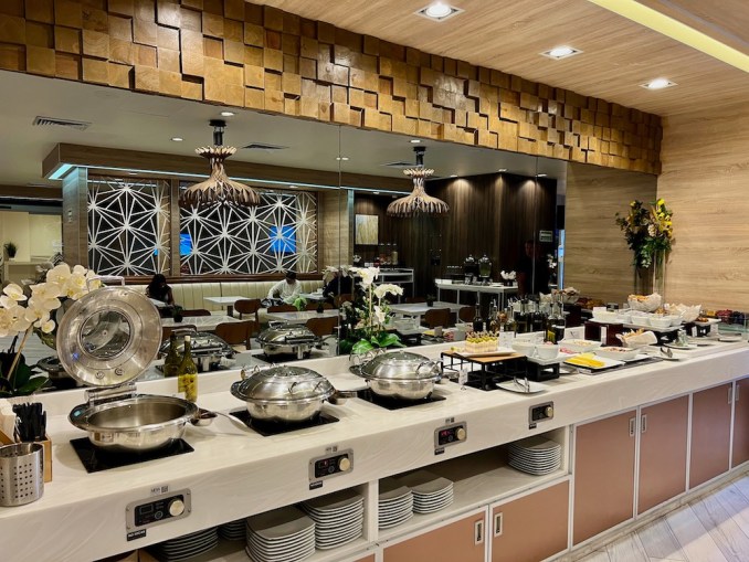 BUSINESS LOUNGE AT CANCUN AIRPORT (INTERNATIONAL TERMINAL)