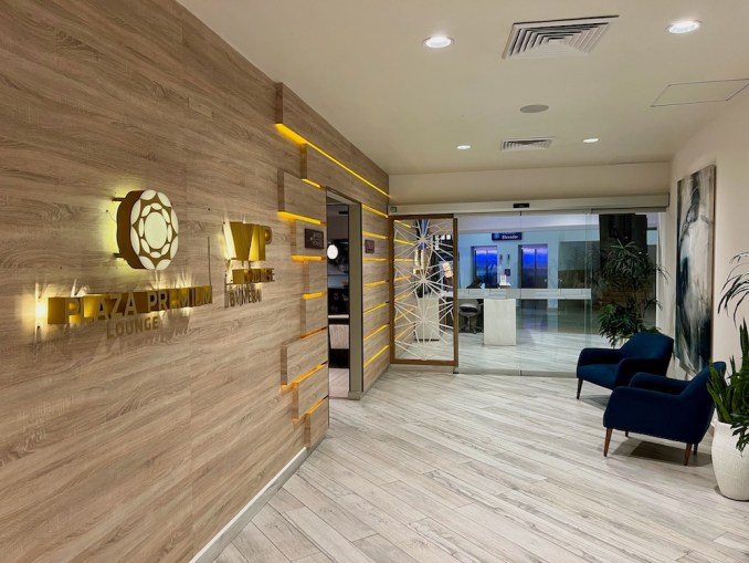 BUSINESS LOUNGE AT CANCUN AIRPORT (INTERNATIONAL TERMINAL)