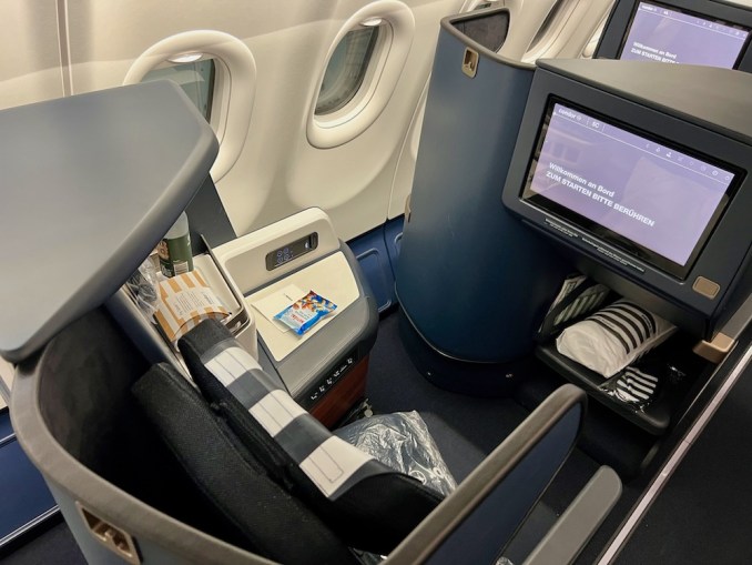 CONDOR A330NEO BUSINESS CLASS PRIME SEAT