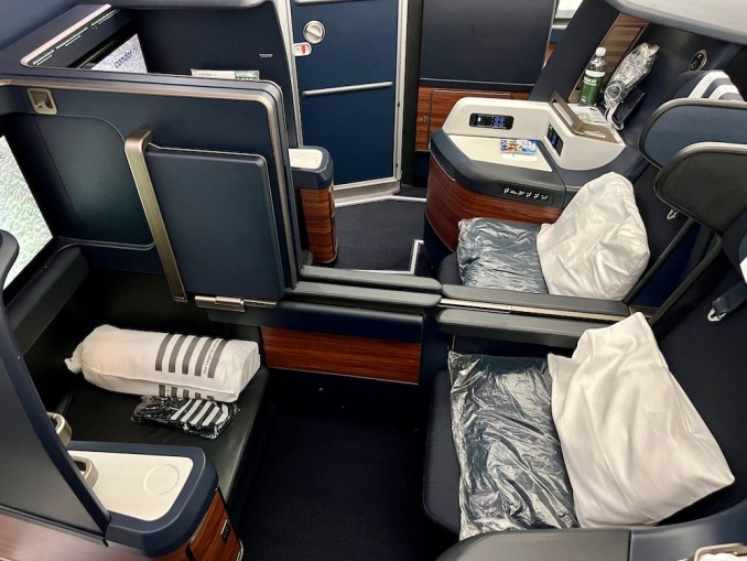 CONDOR A330NEO BUSINESS CLASS PRIME SEAT