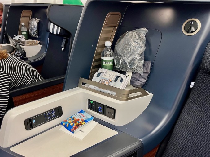 CONDOR A330NEO BUSINESS CLASS PRIME SEAT