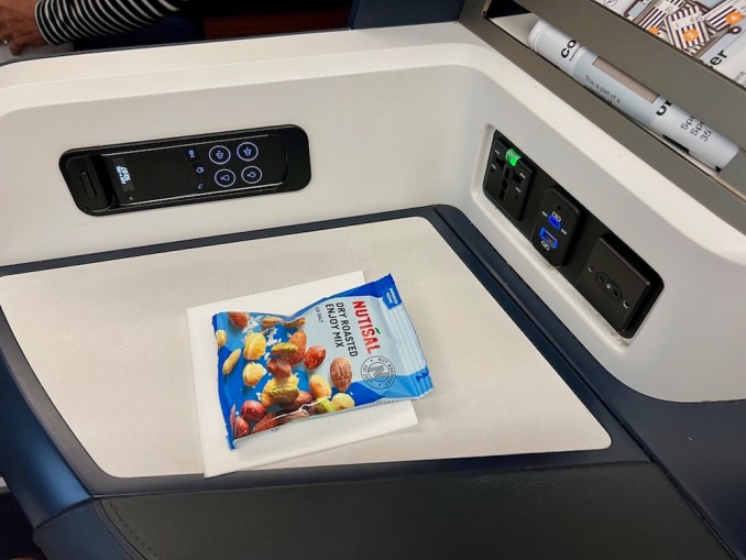 CONDOR A330NEO BUSINESS CLASS PRIME SEAT