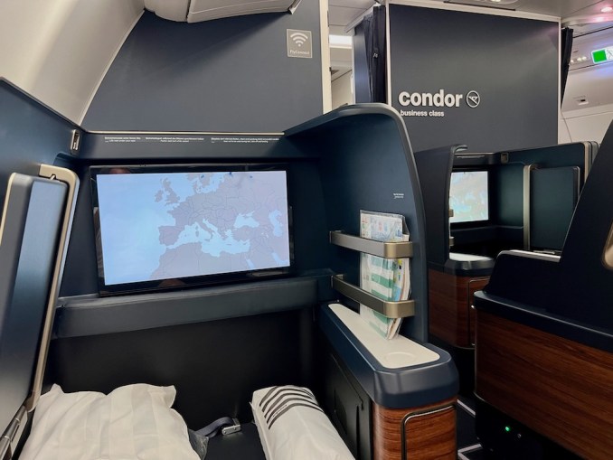 CONDOR A330NEO BUSINESS CLASS PRIME SEAT